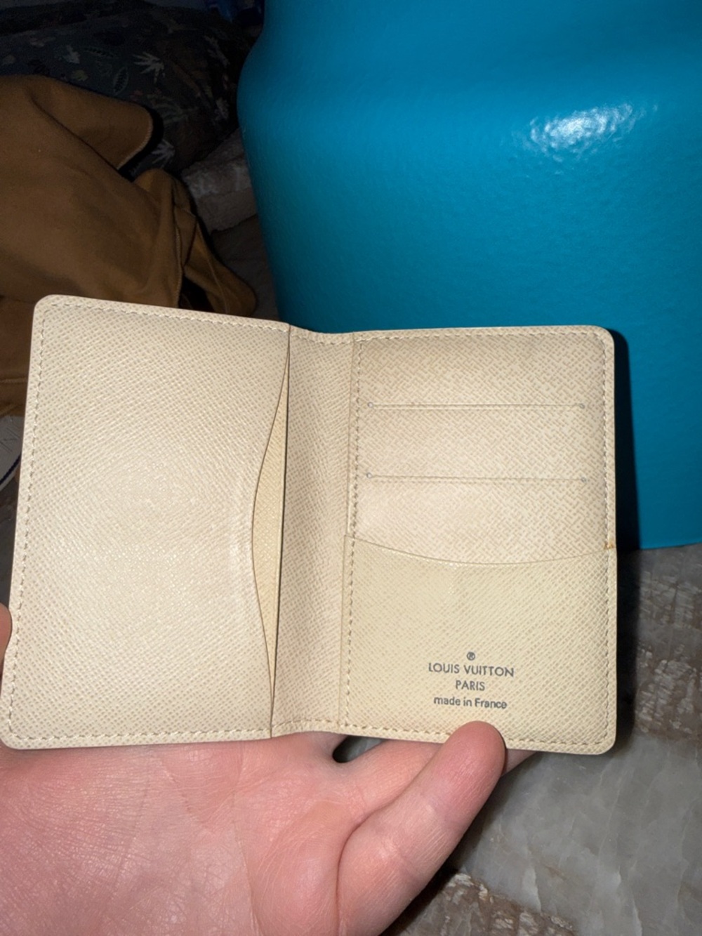 Louis Vuitton Damier Azur Card Holder - Cream & Gray Check - Picture 2 of 8